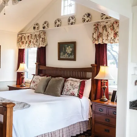 Rose Hill Retreat Aaa Four Diamond Inn Stonewall Extérieur photo